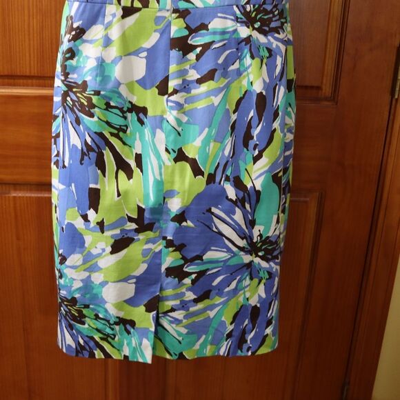 T Tahari Blue & Green Floral V-Neck Sheath Dress | Sleeveless Professional 12 - Picture 10 of 11